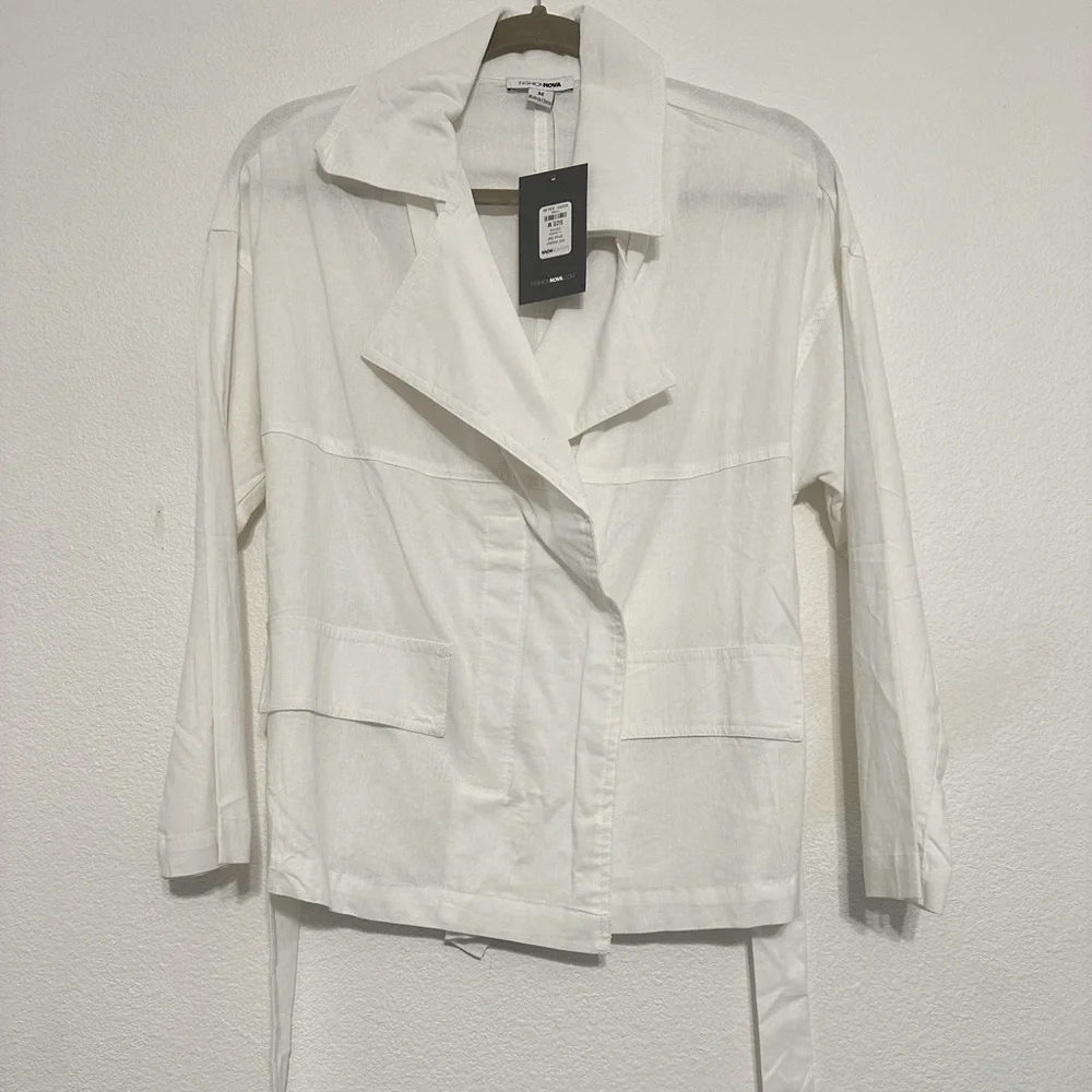 NWT*Set* Fashion Nova, ‘Still Workin’, Women's White Belted Jacket and Shorts - Picture 3 of 16